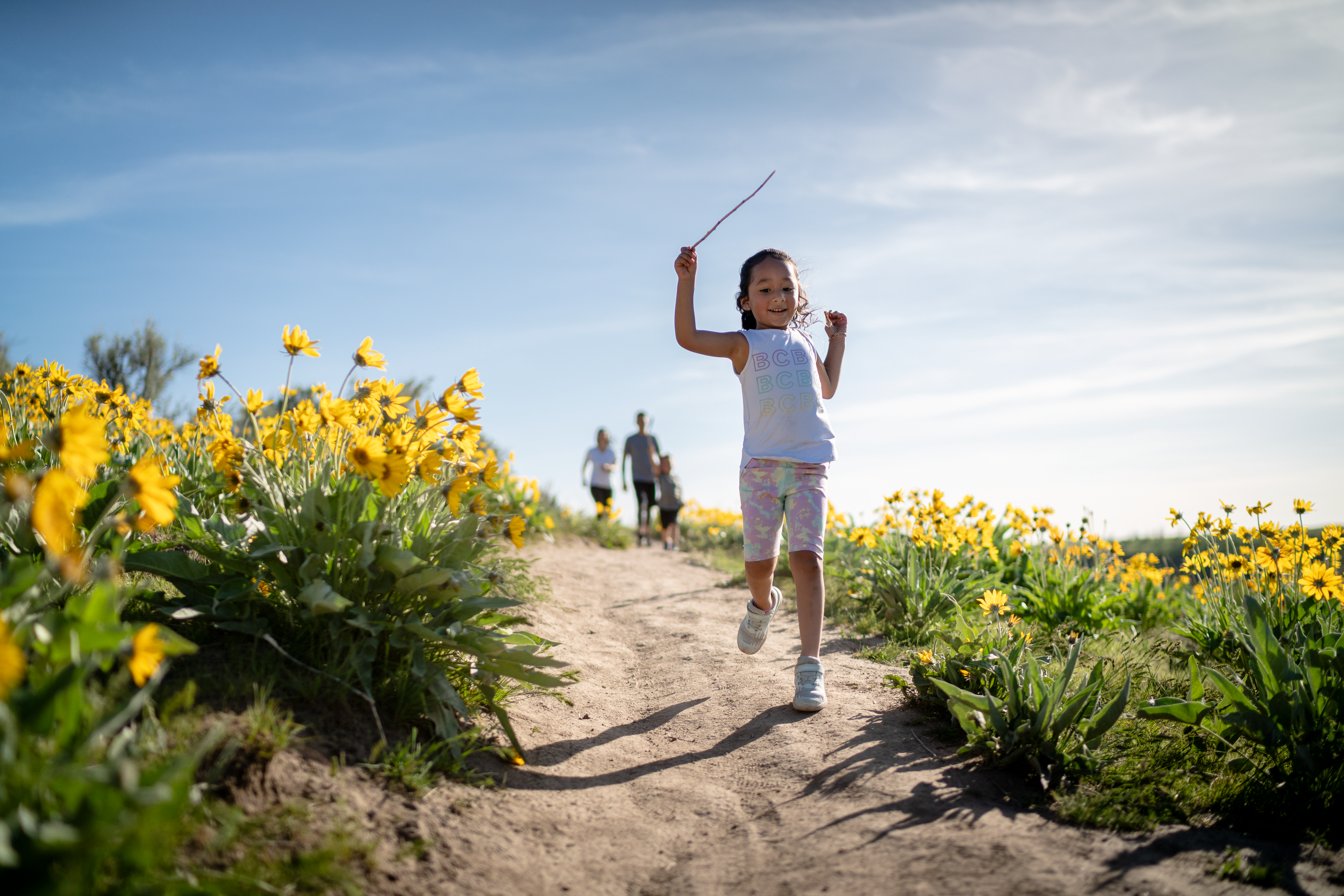 fullimage Family hiking through the Boise foothills