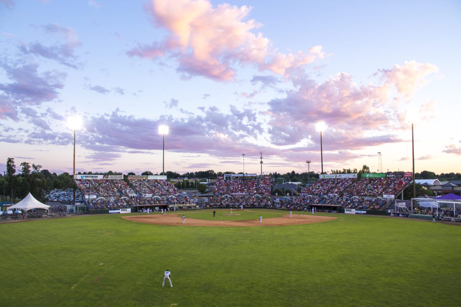 boise-hawks-playing-baseball